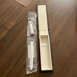 Daniel Wellington Leather Strap (White)